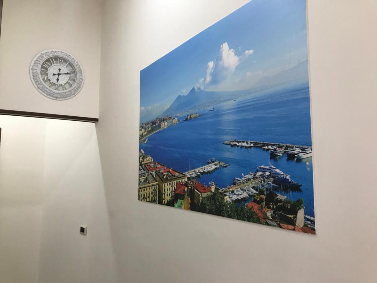 Regy Bed and Breakfast Νάπολη Εξωτερικό φωτογραφία