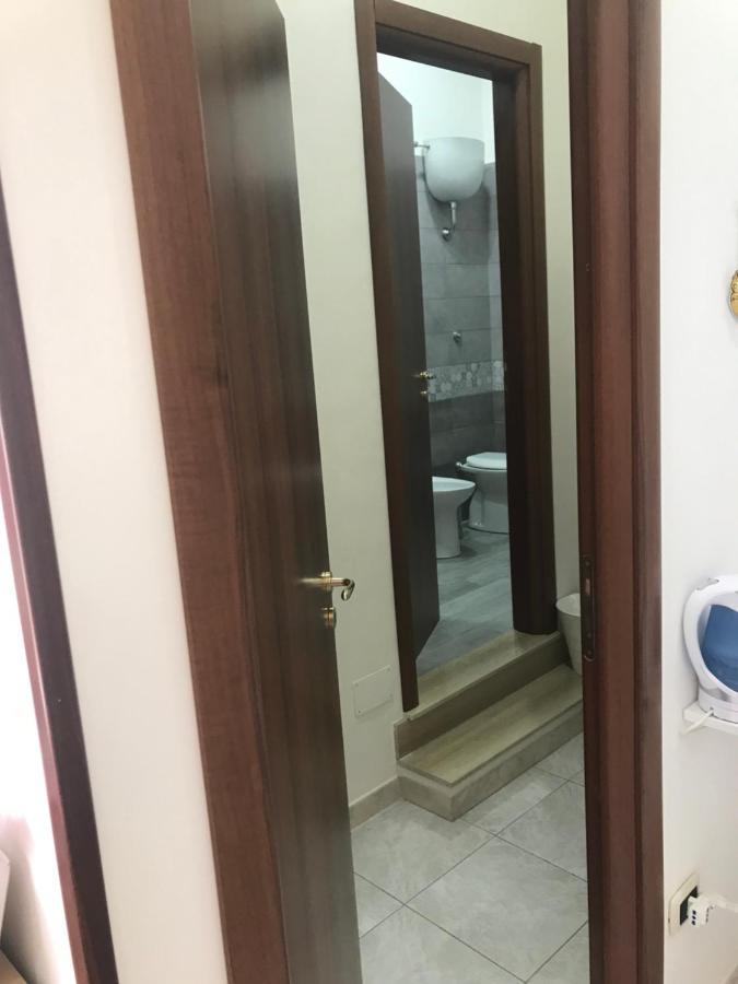 Regy Bed and Breakfast Νάπολη Εξωτερικό φωτογραφία