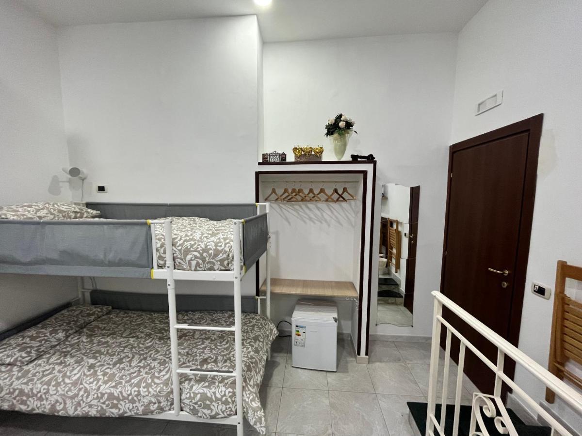 Regy Bed and Breakfast Νάπολη Εξωτερικό φωτογραφία