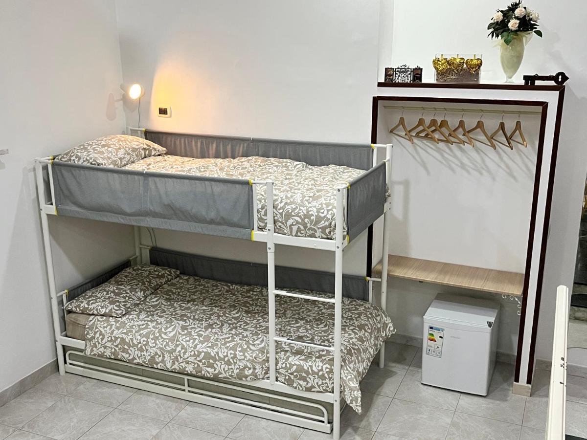 Regy Bed and Breakfast Νάπολη Εξωτερικό φωτογραφία