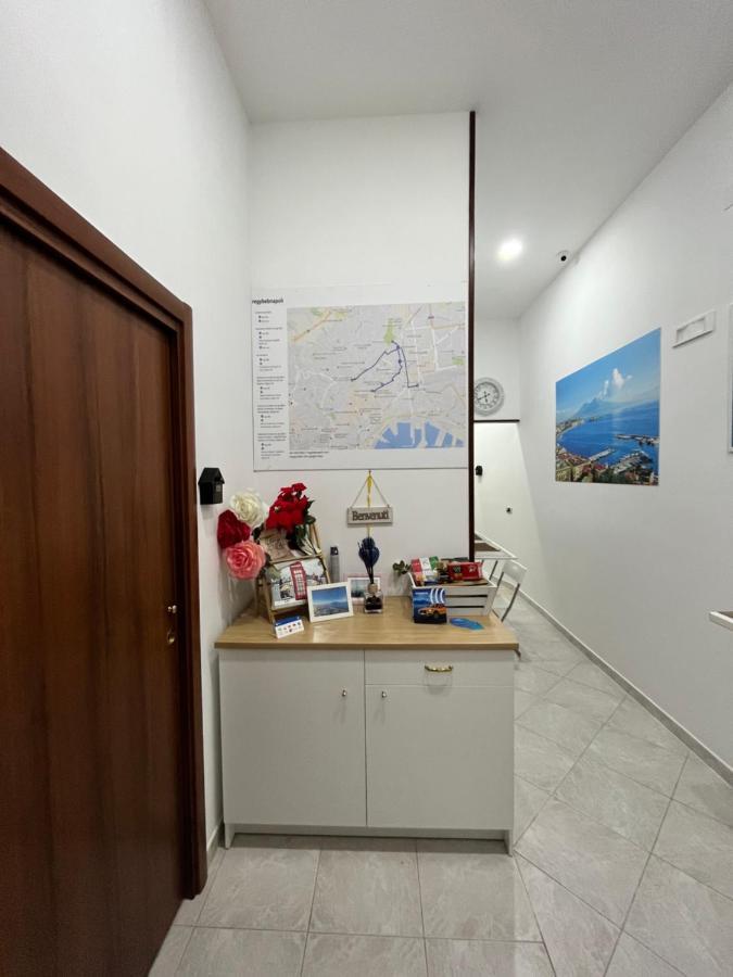 Regy Bed and Breakfast Νάπολη Εξωτερικό φωτογραφία